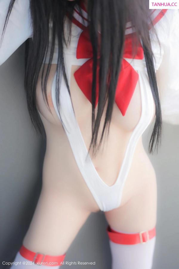   [XiuRen]高清写真图 2024.03.26 No.8293 小薯条nienie 丝袜美腿第20张图片
